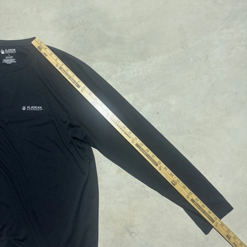 Alaskan Hardgear Black Long Sleeve Athletic Top Men's Size Large Performance